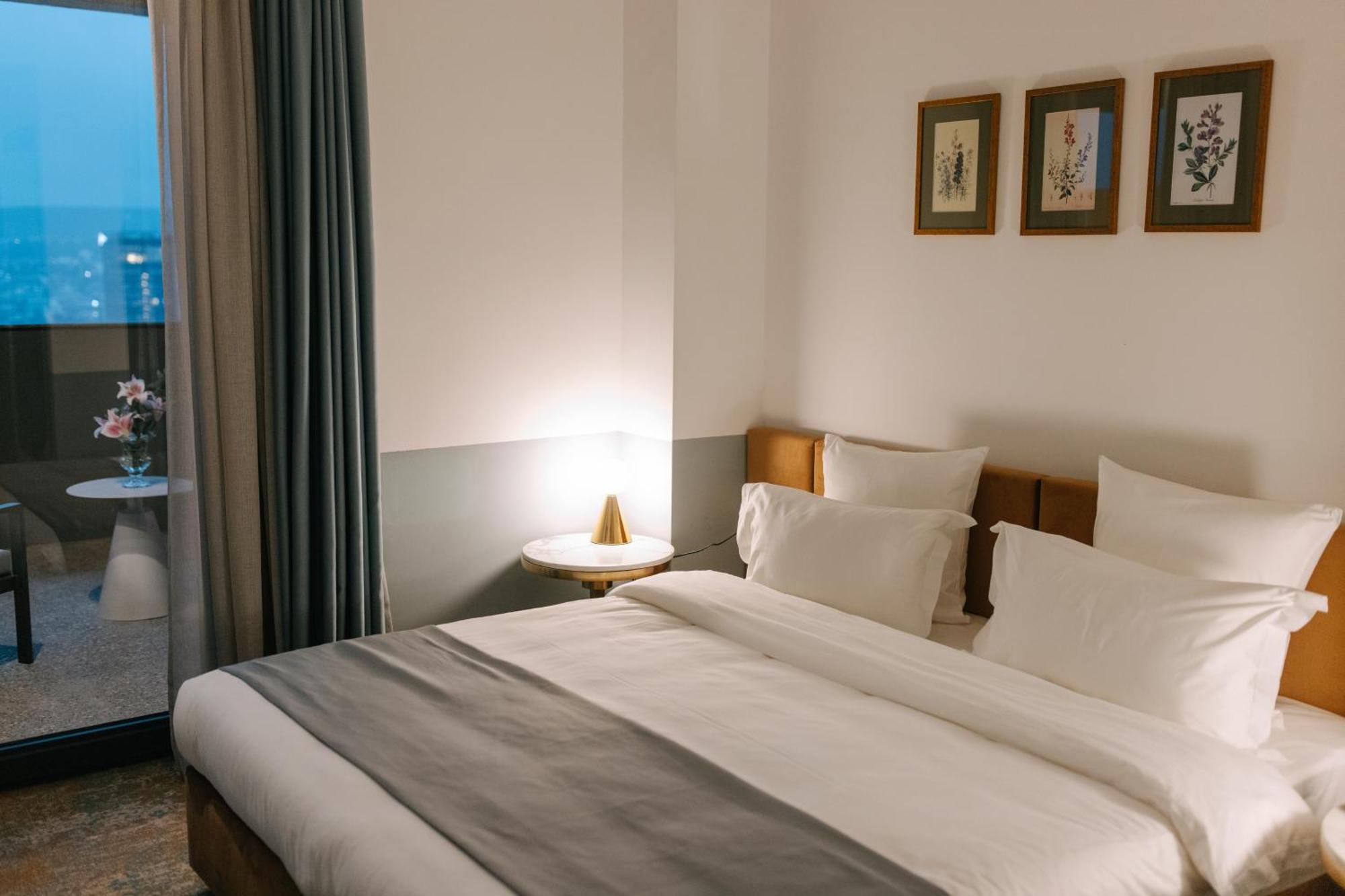 Castor & Pollux Hotel Tbilisi Exterior foto