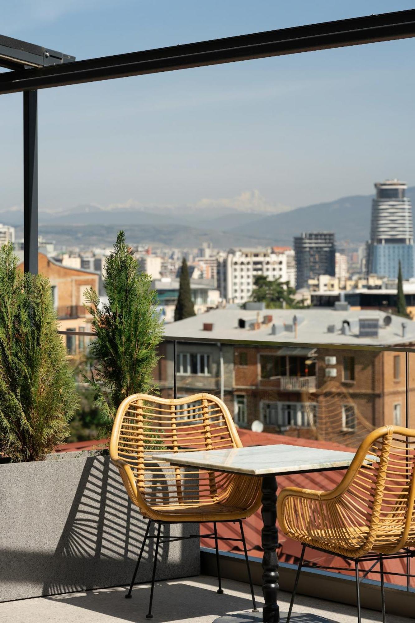 Castor & Pollux Hotel Tbilisi Exterior foto